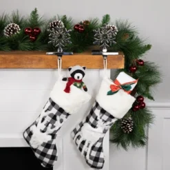 Northlight Set Of 2 Solid Silver Snowflake Cutout Christmas Metal Stocking Holders 6.5" 9 Northlight Set Of 2 Solid Silver Snowflake Cutout Christmas Metal Stocking Holders 6.5" -Holiday Decoration Store GUEST de8ee3e0 b170 4e24 9199 70fb79ba596d